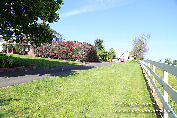 "2 Barns", "2 car garage", "40+ Acres", "PDX Zone", Pool, "White Fence", cows, "farm House", "rap around dive", "well maintained"