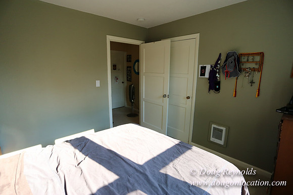 Nathans House Small, Bungalow, 2-bed rooms, "Small lot" city corner,