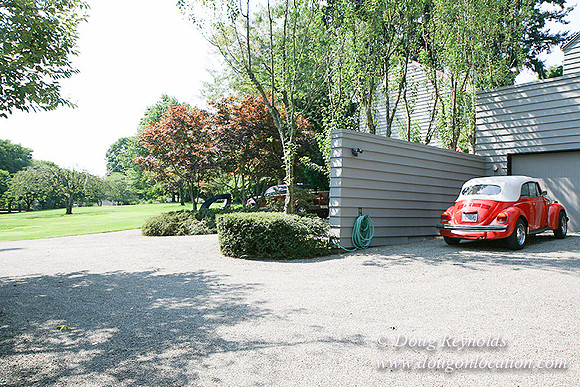 Smith House Contemporary, Modern, Dwell Style Home 3 car garage, 2 story’s, larger back yard & Front yard. Patio, PDX Zone