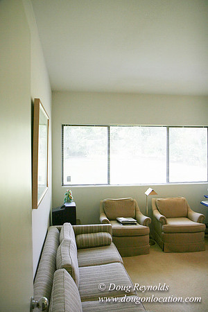 Smith House Contemporary, Modern, Dwell Style Home 3 car garage, 2 story’s, larger back yard & Front yard. Patio, PDX Zone