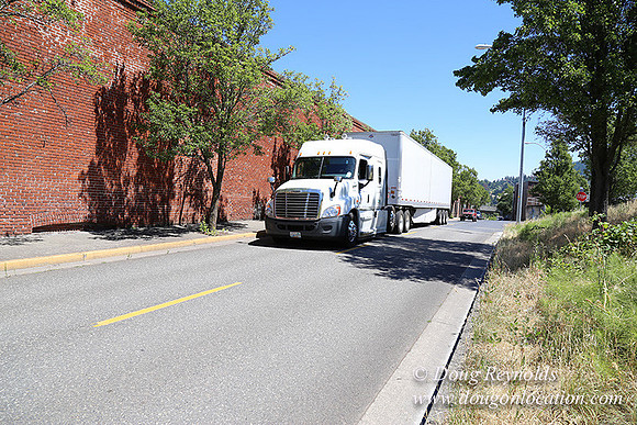 2nd St Hood River-7891