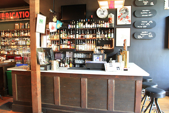 Bar Bar-6854
