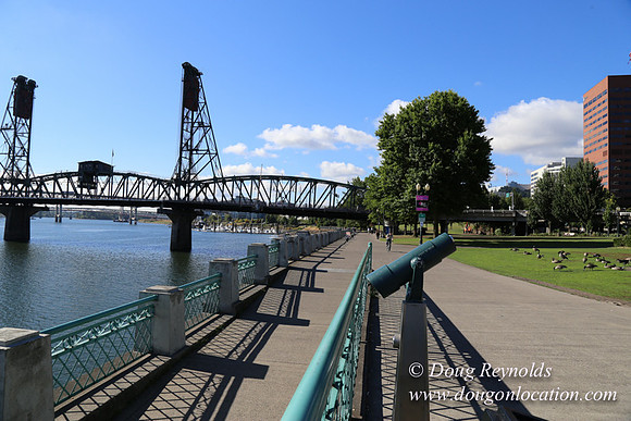 Salmon St Ftn-2756