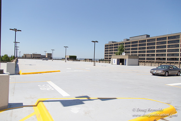 St V Parking Garage 1