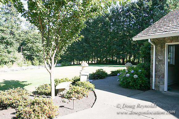 Glinna’s Home Traditional Style County Ranch home, large kitchen great room, 2 car garage on Acreage with large back yard, large front yard, garden, pool, patio, 2 story shop with office,  PDX Zone