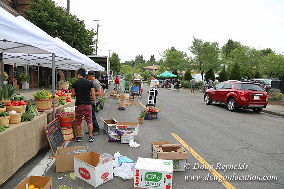 BKP Prod 2of3 Farmers Mkt-9549