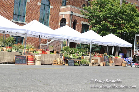 BKP Prod 2of3 Farmers Mkt-9571