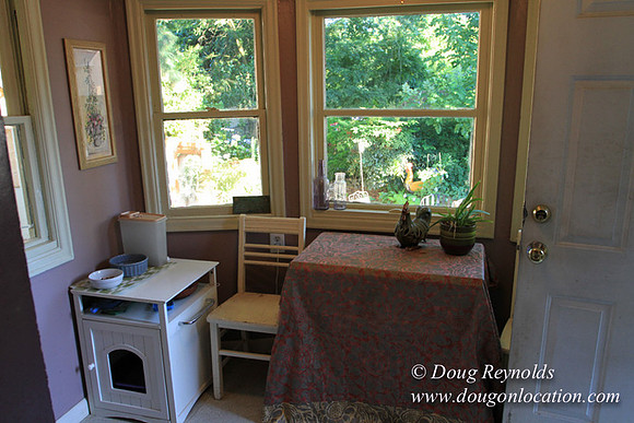 Home" Bungalow, Bee's Back yard Chickens, Small,
