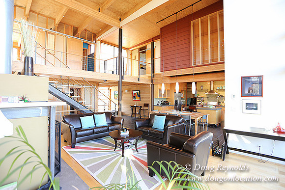 "Modern Contemporary Green Home Portland Oregon Dwell", "family house Northwest Style"