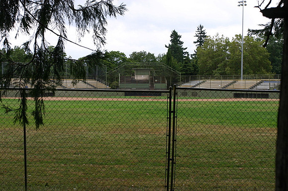 WalkerField008