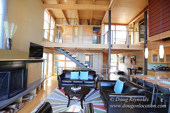 "Modern Contemporary Green Home Portland Oregon Dwell", "family house Northwest Style"