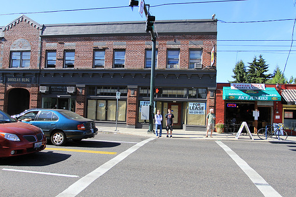 SE 35th & Howthorne5810