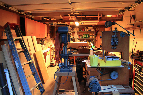 Case's Garge
