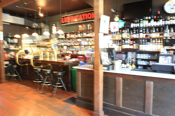 Bar Bar-6852