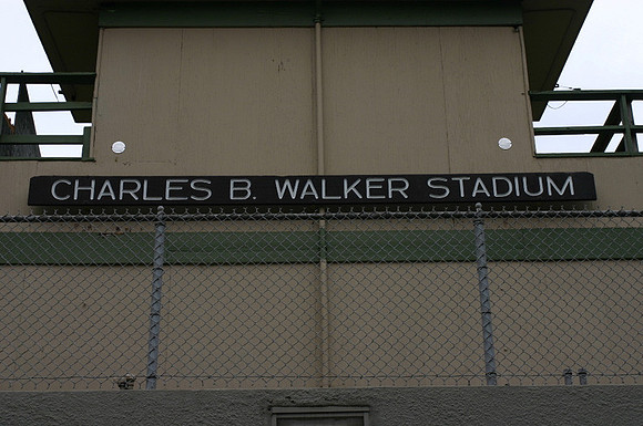 WalkerField010