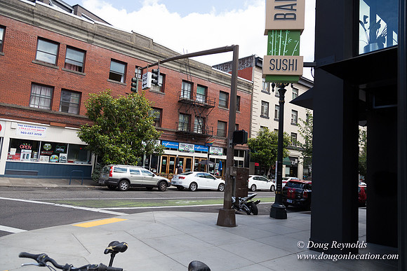 SW 12th & Stark