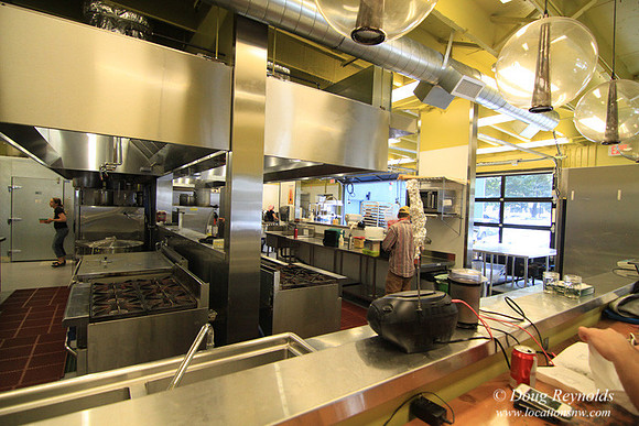 Kitchen Cru Rental Kitchen