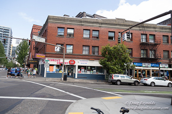 SW 12th & Stark
