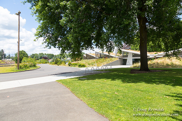Columbia Blvd WW