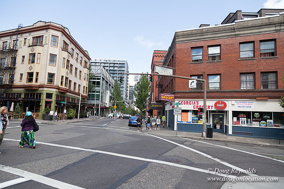 SW 12th & Stark