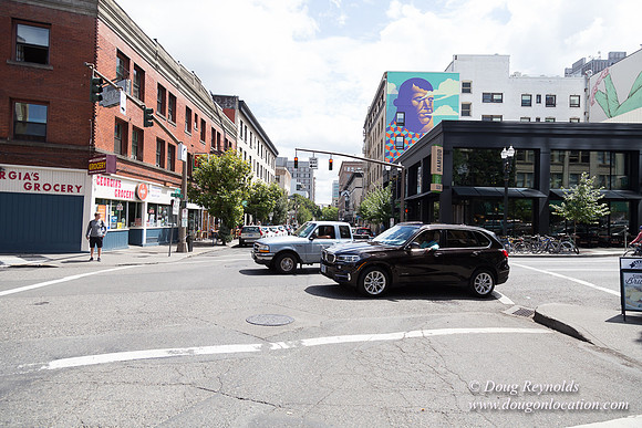 SW 12th & Stark