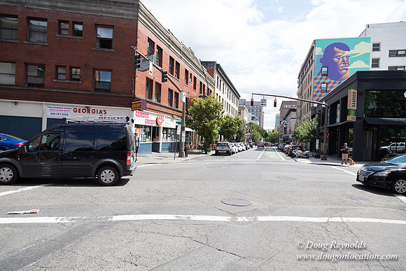 SW 12th & Stark
