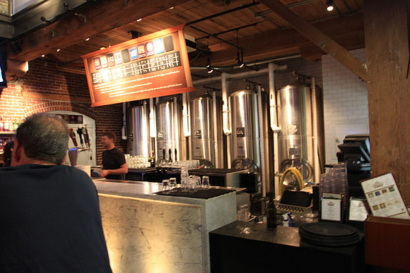 Bridgeport Brew-5690
