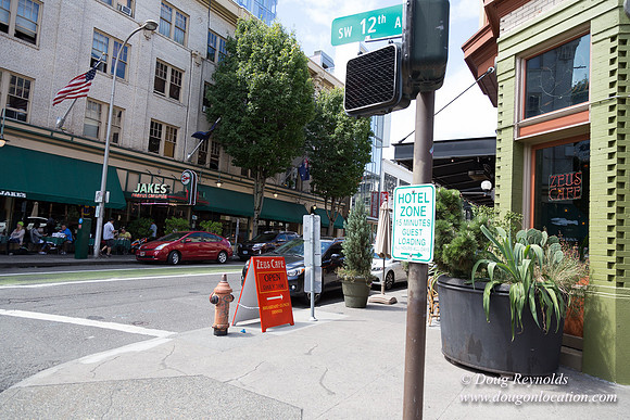 SW 12th & Stark