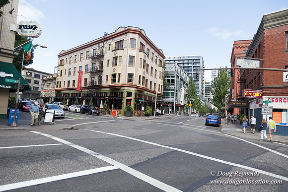 SW 12th & Stark