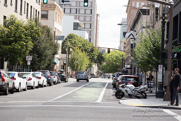 SW 12th & Stark