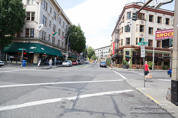 SW 12th & Stark