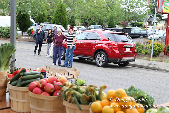 BKP Prod 2of3 Farmers Mkt-9544