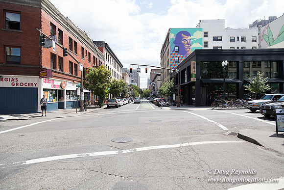 SW 12th & Stark