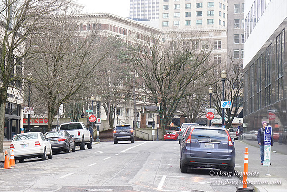 SW 9th & Oak-8233