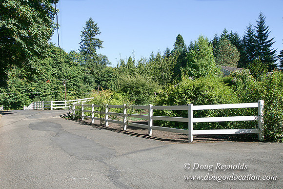 Glinna’s Home Traditional Style County Ranch home, large kitchen great room, 2 car garage on Acreage with large back yard, large front yard, garden, pool, patio, 2 story shop with office,  PDX Zone