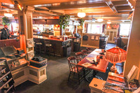 Lion Head Bar