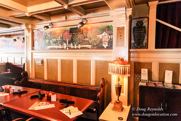 Lion Head Bar