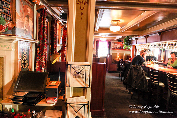 Lion Head Bar