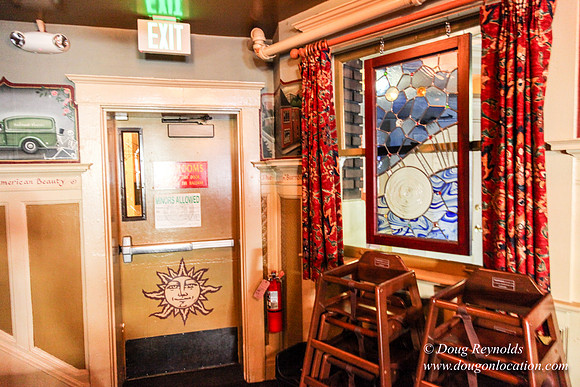 Lion Head Bar