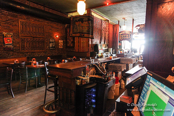 White Eagle Tavern