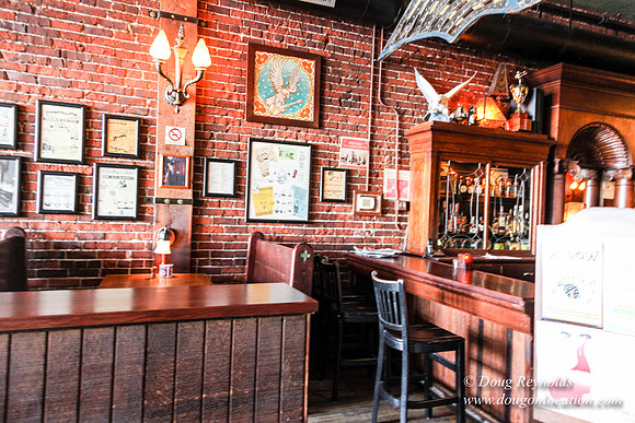 White Eagle Tavern