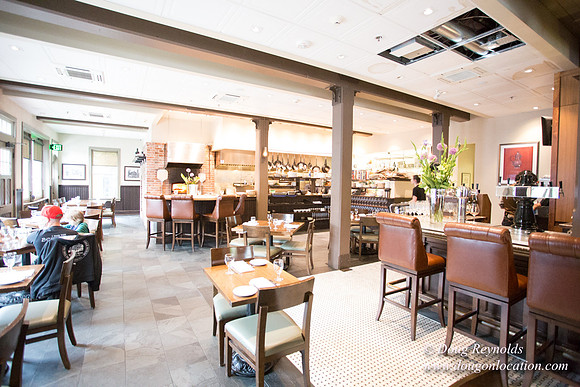 Raven & Rose Resaurant Main Floor