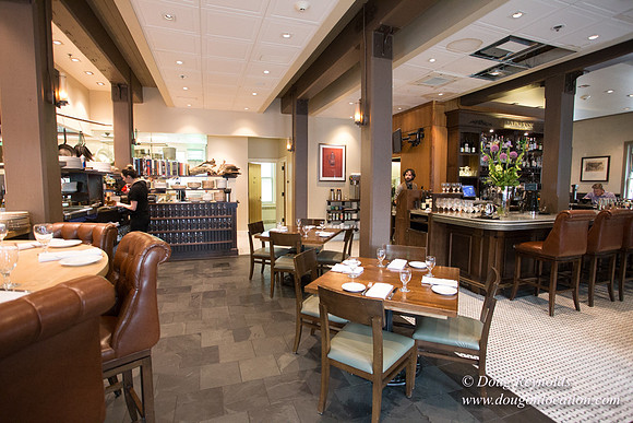 Raven & Rose Resaurant Main Floor