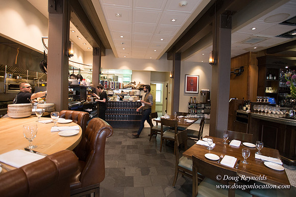 Raven & Rose Resaurant Main Floor