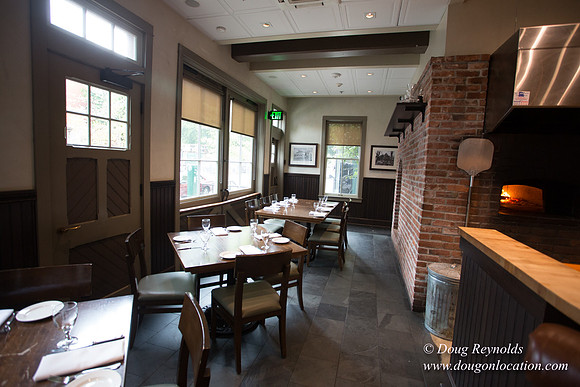 Raven & Rose Resaurant Main Floor
