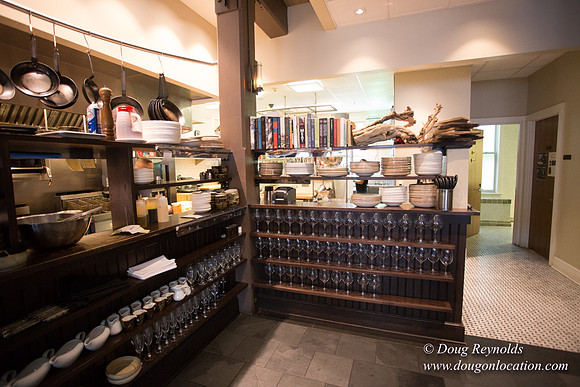Raven & Rose Resaurant Main Floor