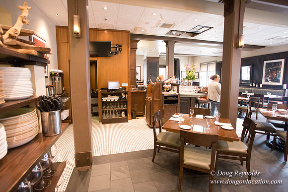 Raven & Rose Resaurant Main Floor