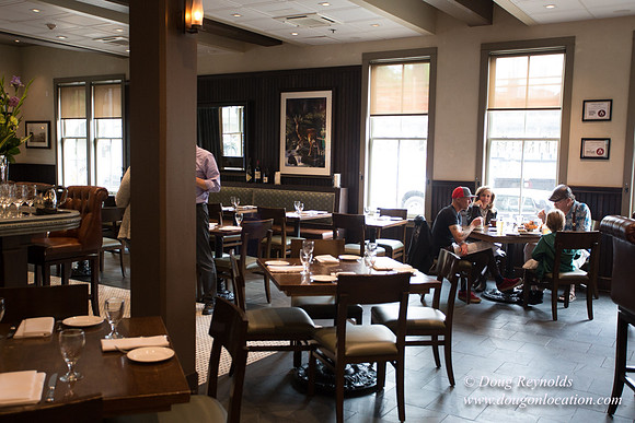 Raven & Rose Resaurant Main Floor