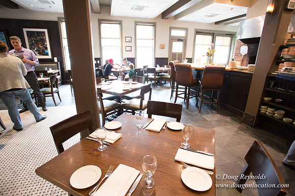 Raven & Rose Resaurant Main Floor