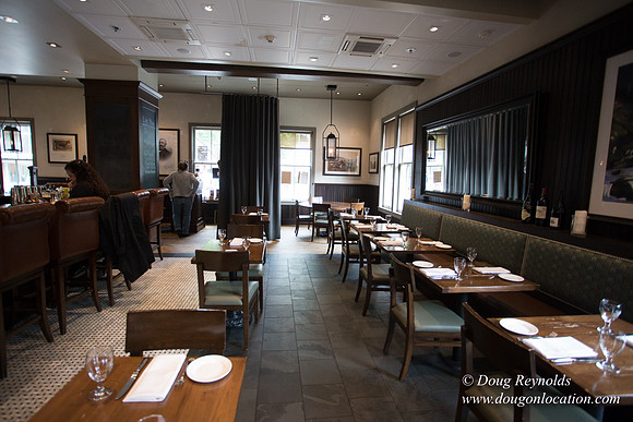 Raven & Rose Resaurant Main Floor